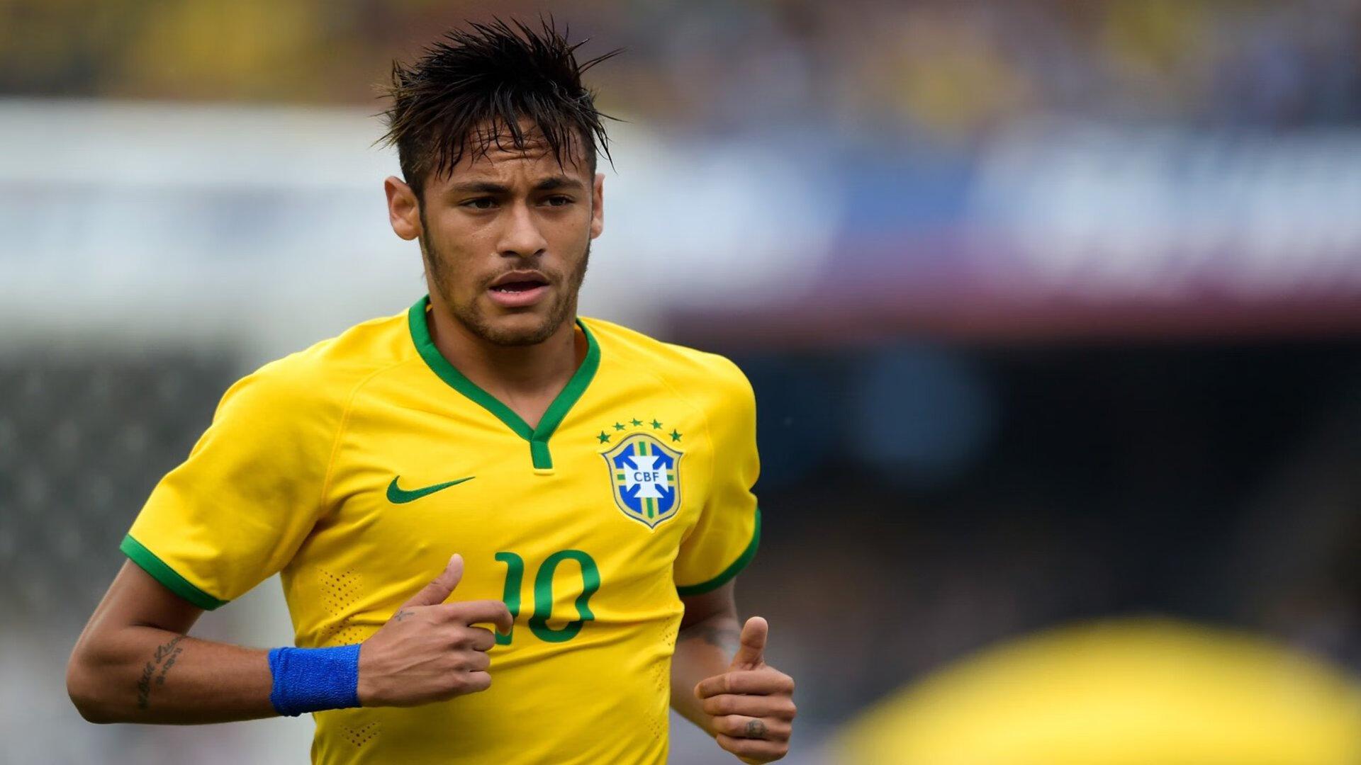 国际足球巅峰对决，火爆比赛引爆全球，巨星闪耀缔造经典之夜